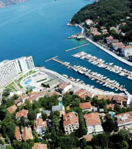 https://expats.istanbul/wp-content/uploads/2025/03/tarabya-265x300.webp